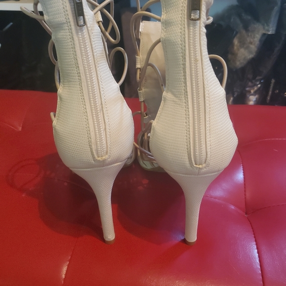 Heels - Picture 3 of 7